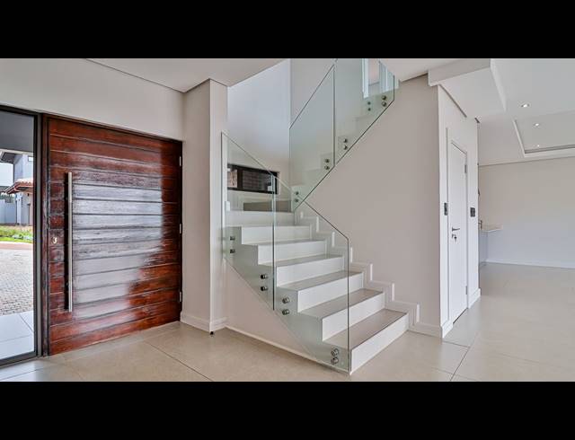 4 BEDROOM HOUSE FOR SALE IN IZINGA RIDGE